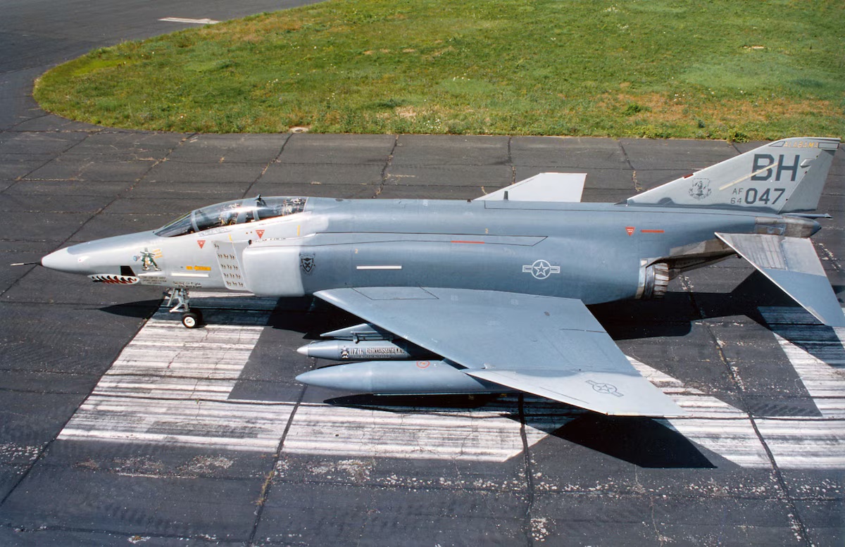 F 4 Phantom II F 4 Phantom II